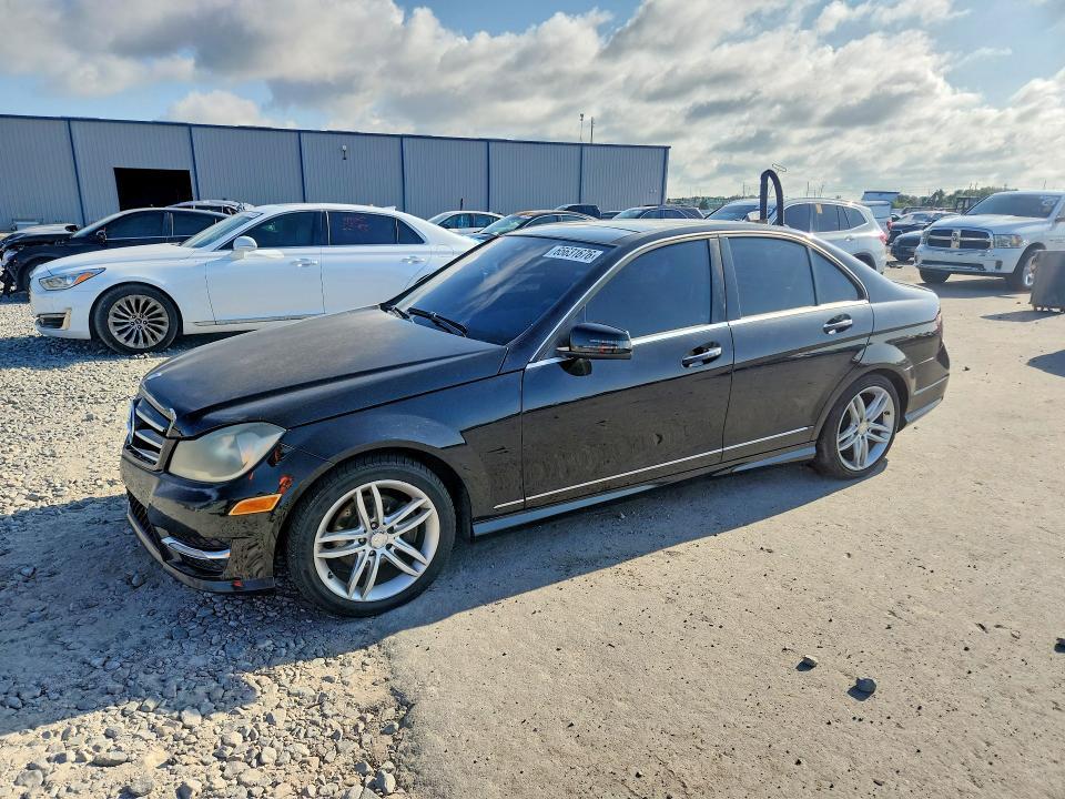 2014 Mercedes-Benz C 250