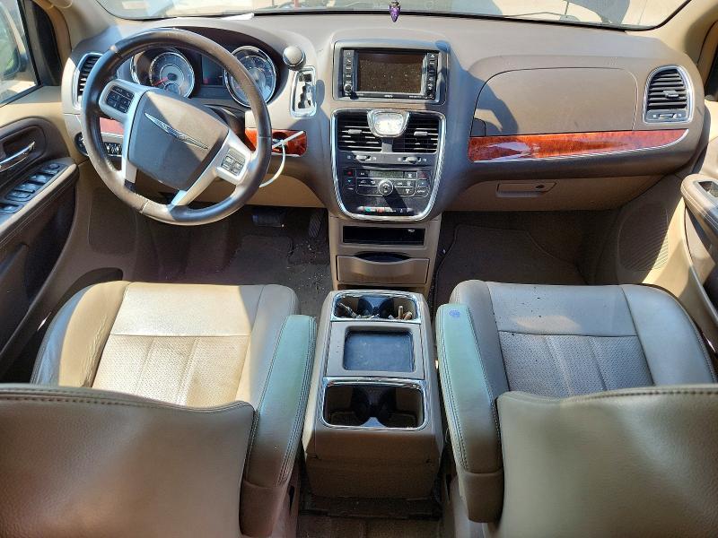 2014 Chrysler Town & Country Touring L