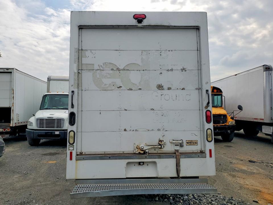2010 Chevrolet Express Delivery Truck