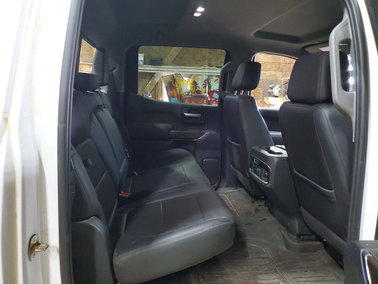 2020 GMC Sierra K1500 SLT