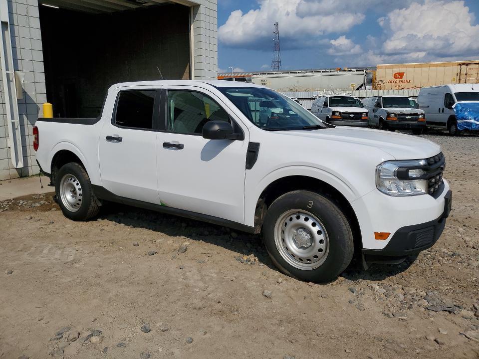 2024 Ford Maverick XL