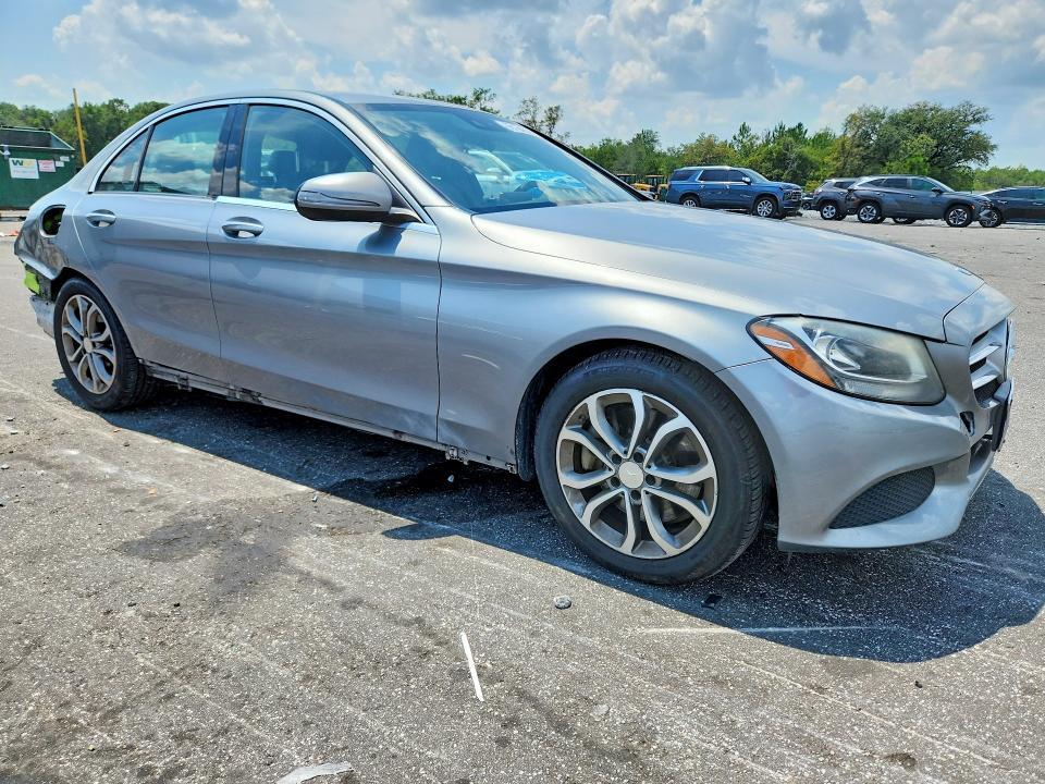 2016 Mercedes-Benz C300
