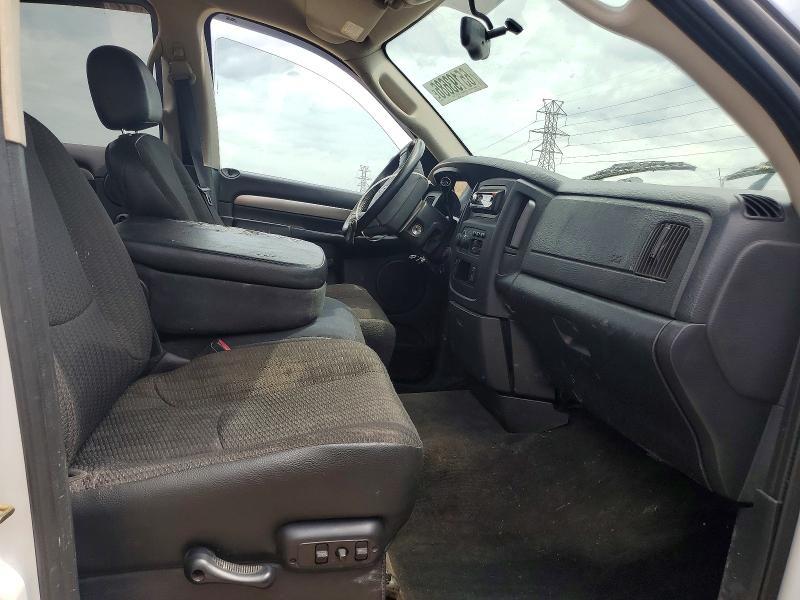 2004 Dodge RAM 1500 ST