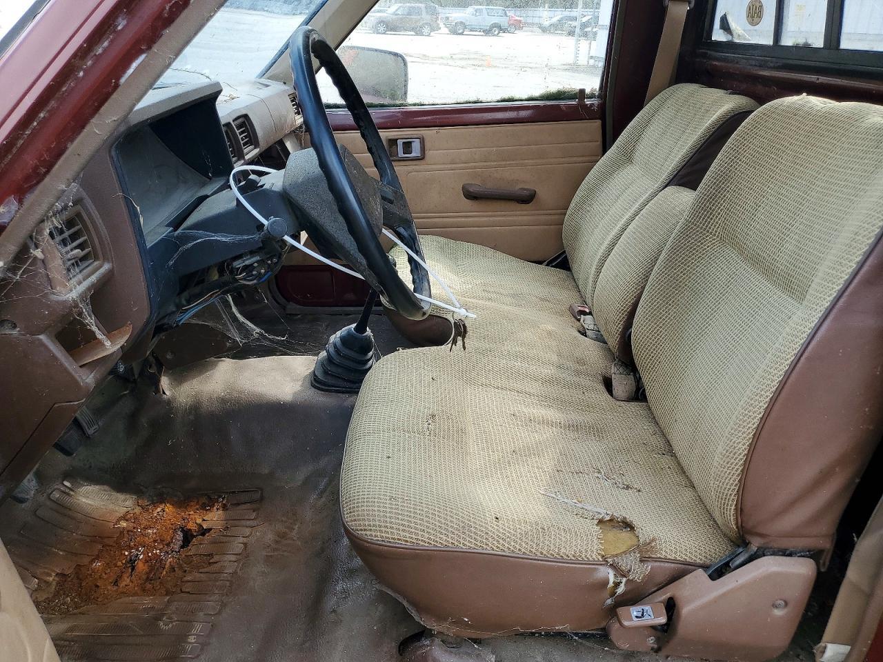 1985 Toyota Pickup 1/2 TON RN50
