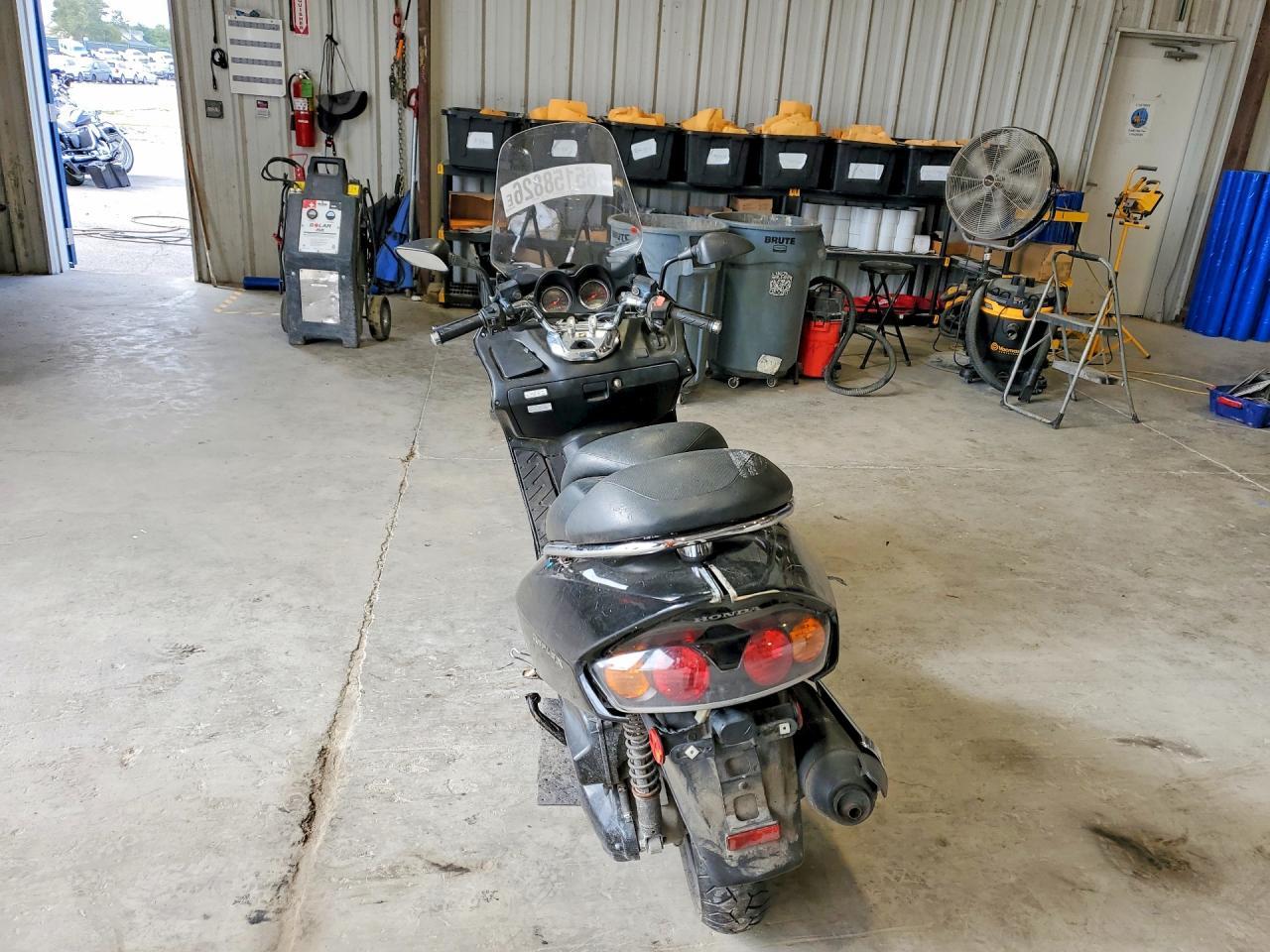 2004 Honda NSS250 S