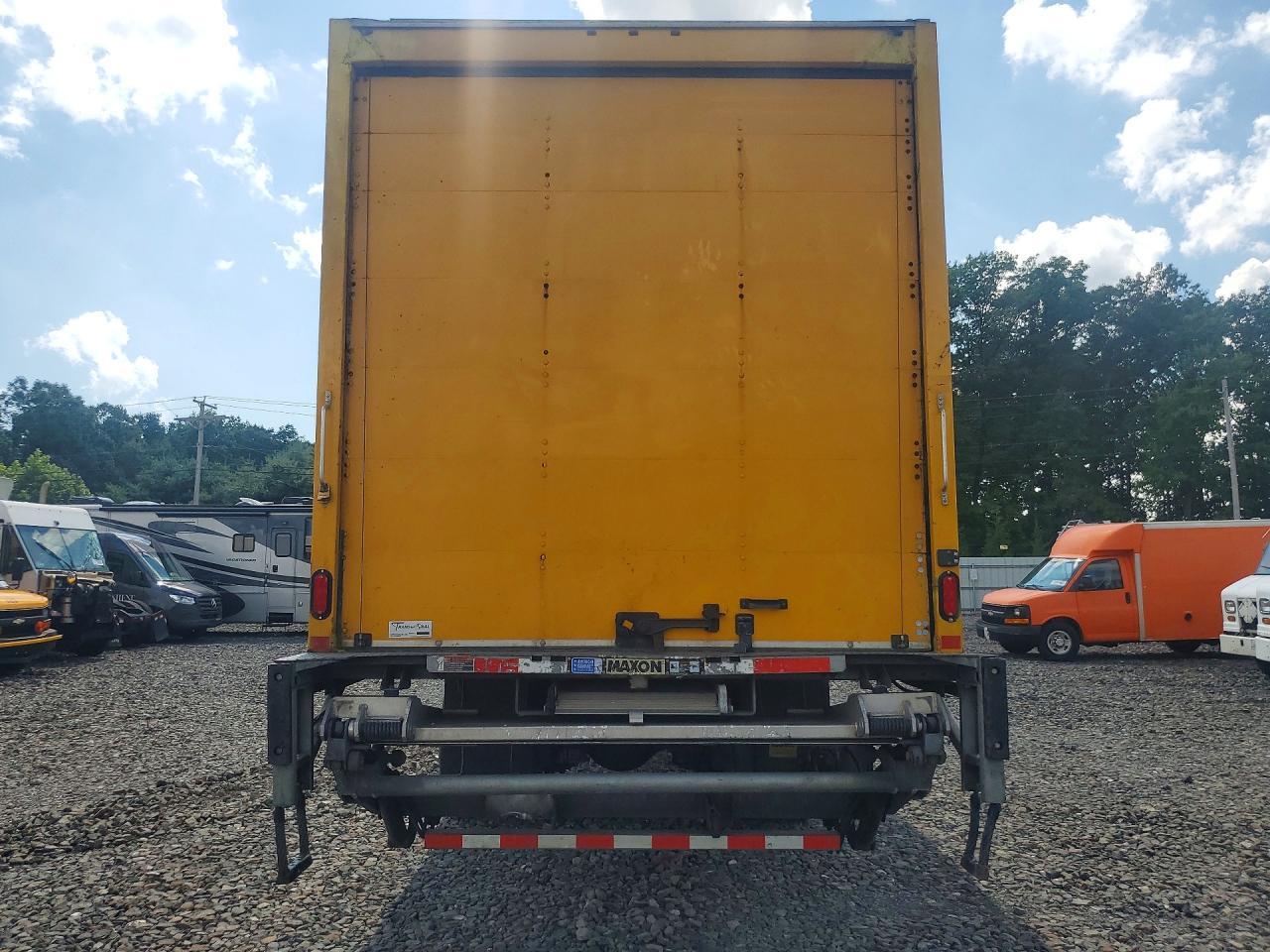 2018 Frht - Freightliner 2018 Freightliner Business Class M2 BOX Truck