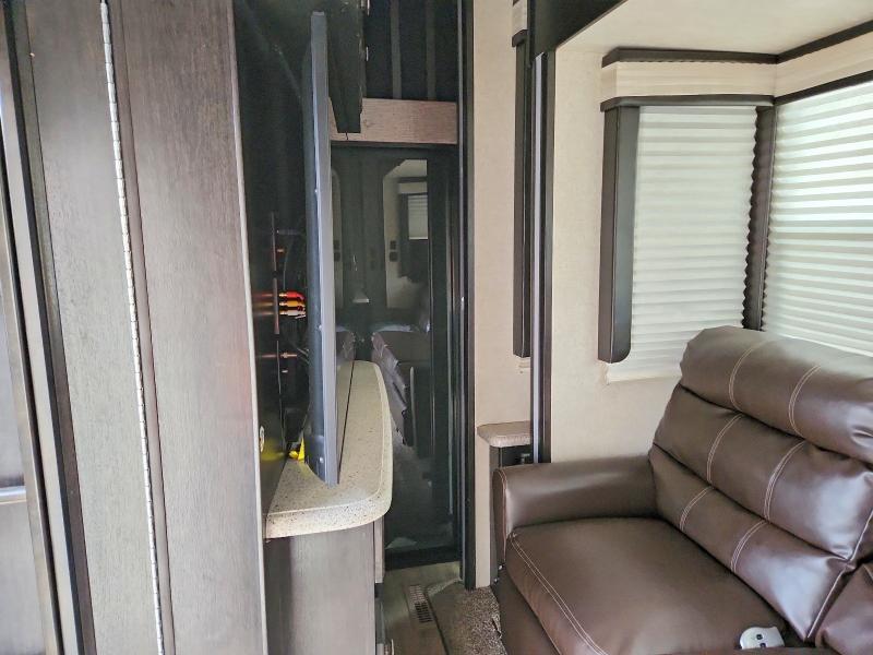 2017 Road Warrior 2017 Heartland Road Warrior Camper