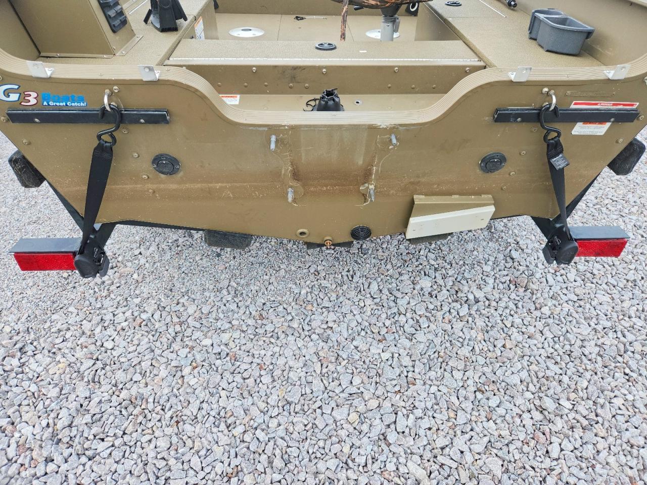 2017 G3 Outfitter VI 77T Deep V