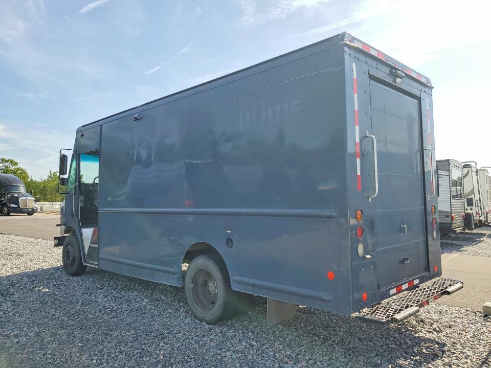 2020 Freightliner MT45G Chassis Delivery Truck