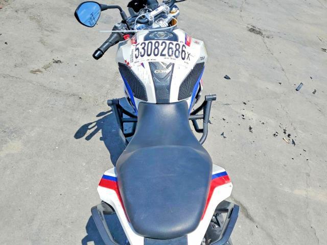 2023 BMW G310 r