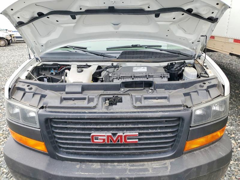 2021 GMC Savana Cutaway 3500 BOX Truck