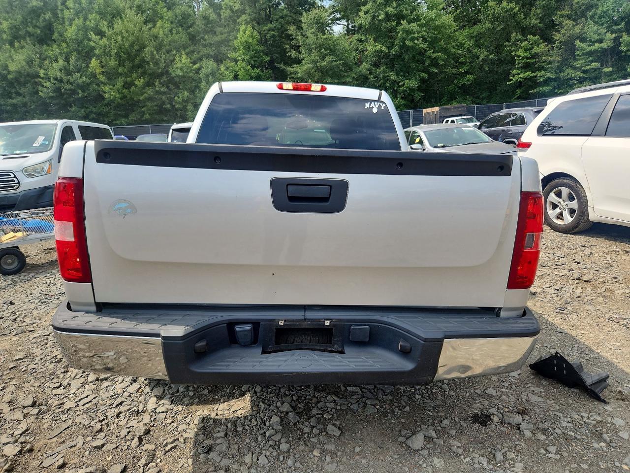 2011 Chevrolet Silverado C1500 LS