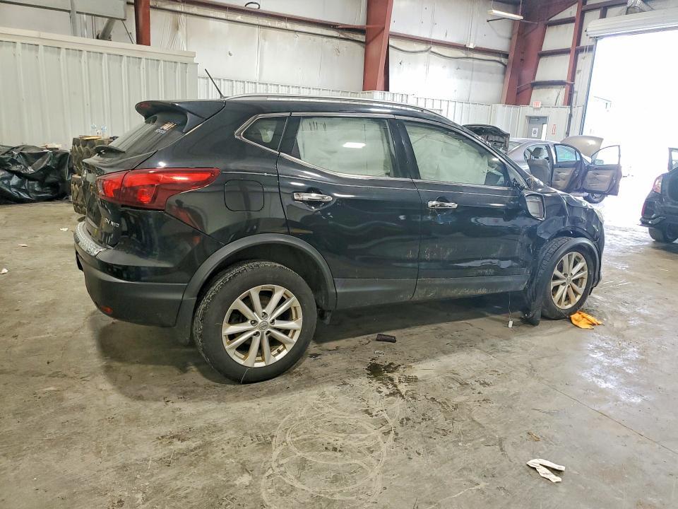 2018 Nissan Rogue Sport sv