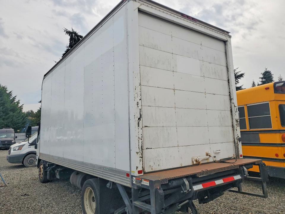 2018 Isuzu NRR BOX Truck