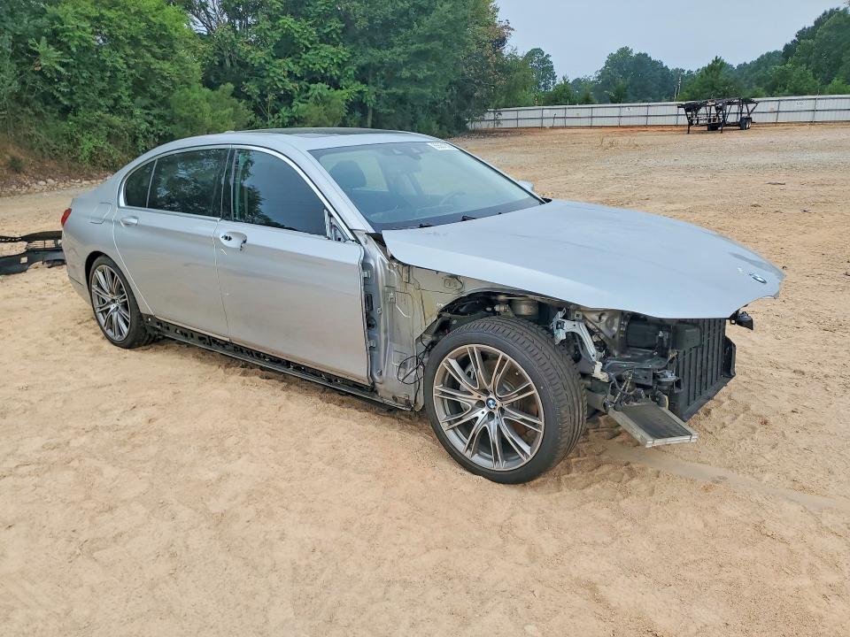 2019 BMW 740 I