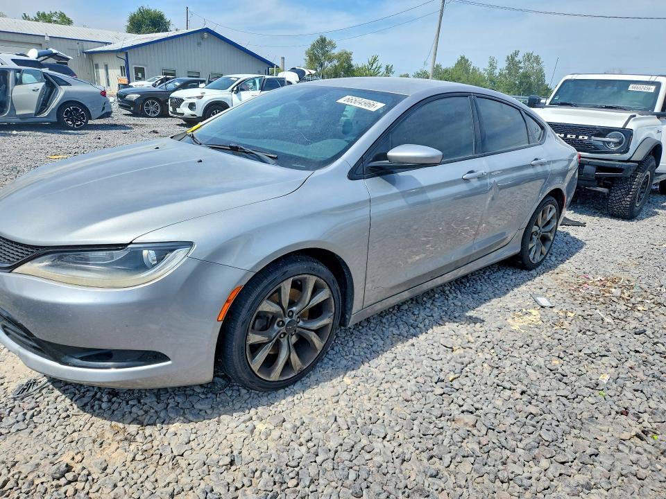 2015 Chrysler 200 s