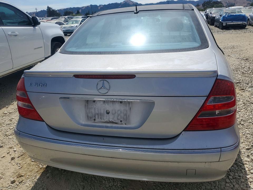 2005 Mercedes-Benz E 320