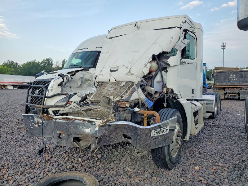 2003 Freightliner CST120 Semi Truck