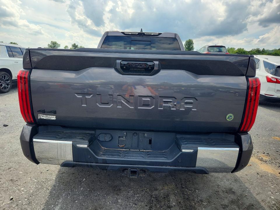 2022 Toyota Tundra SR5