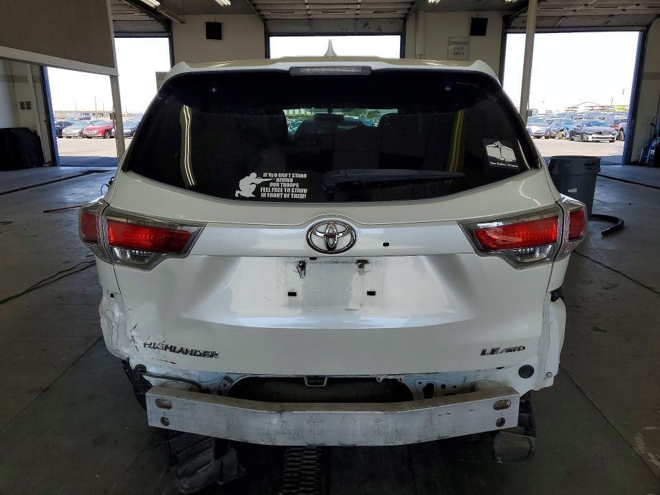 2014 Toyota Highlander le Plus