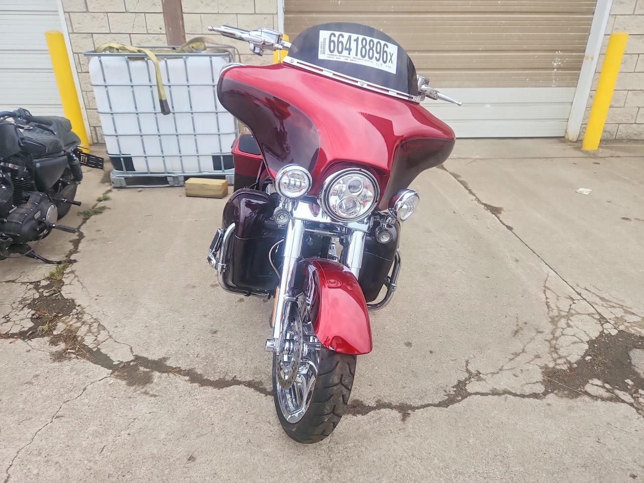 2012 Harley-Davidson FLHXSE3 CVO Street Glide