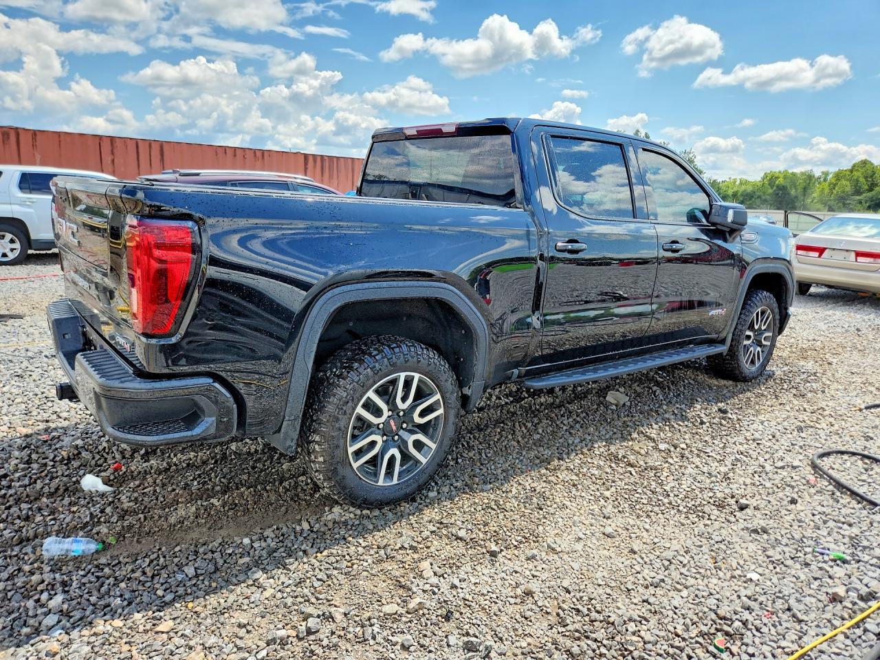 2021 GMC Sierra K1500 AT4
