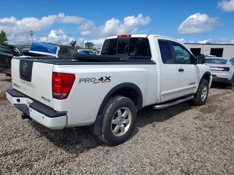 2012 Nissan Titan SV