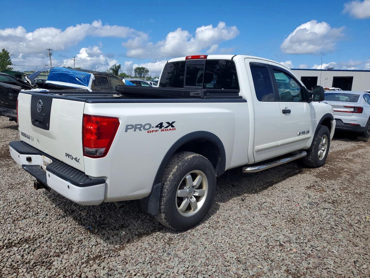 2012 Nissan Titan SV