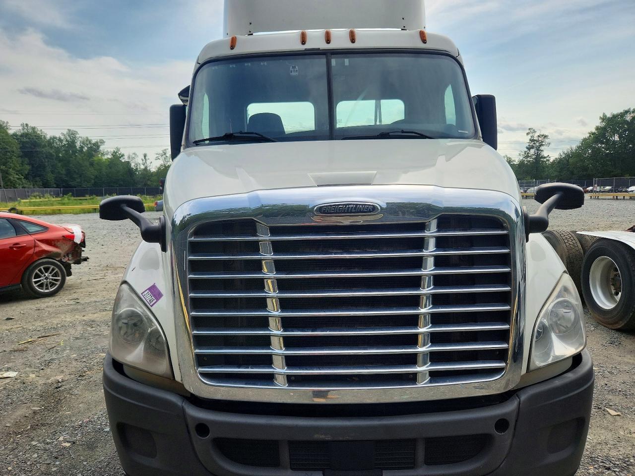 2017 Freightliner Cascadia 113