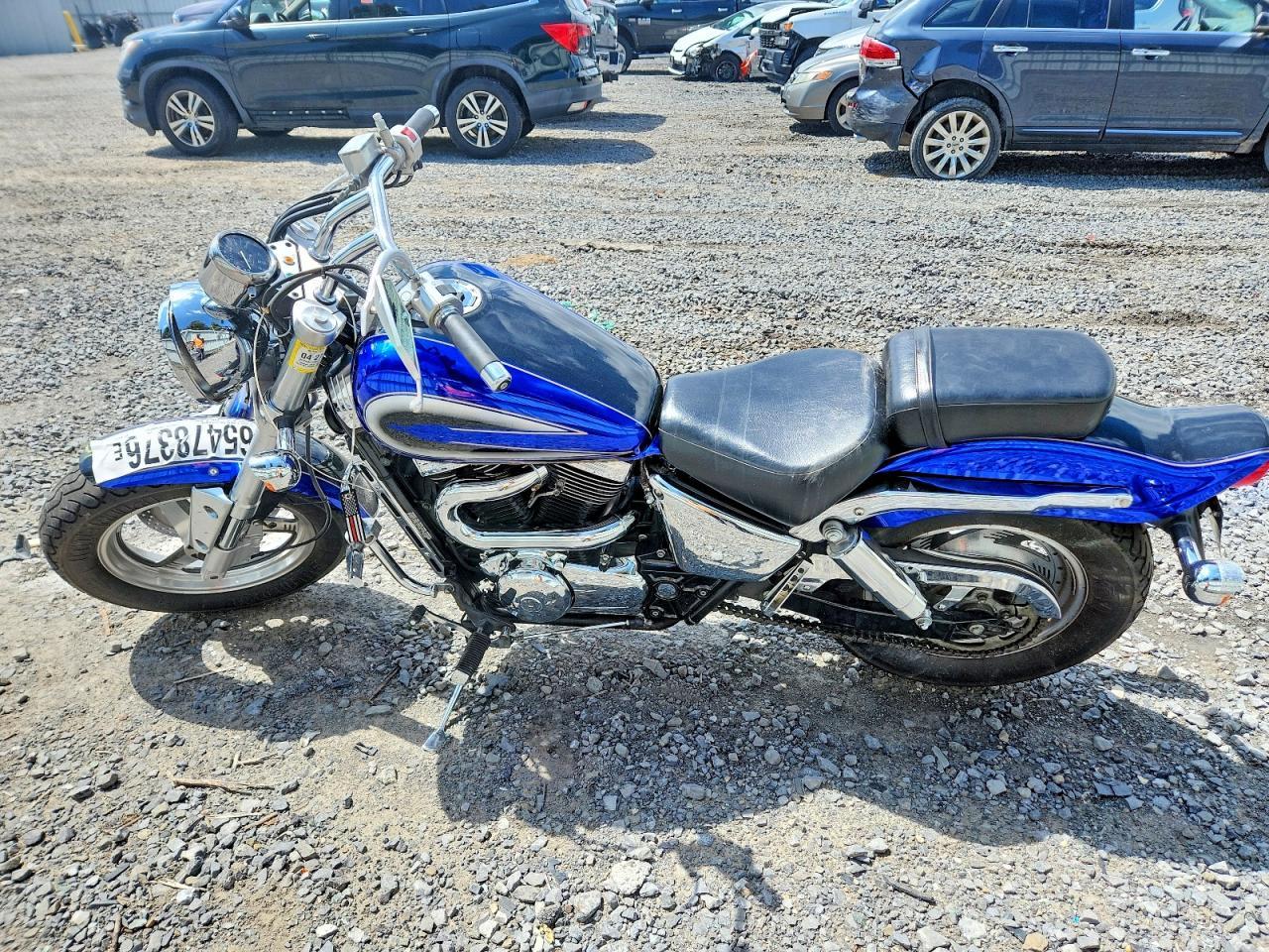 2000 Suzuki VZ800