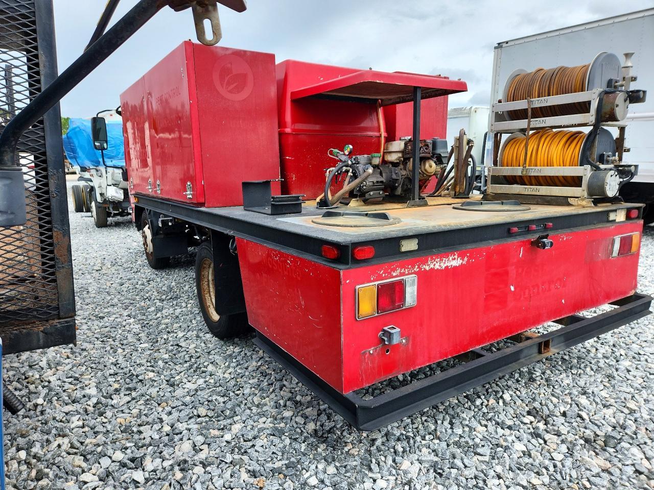 2016 Isuzu NPR HD