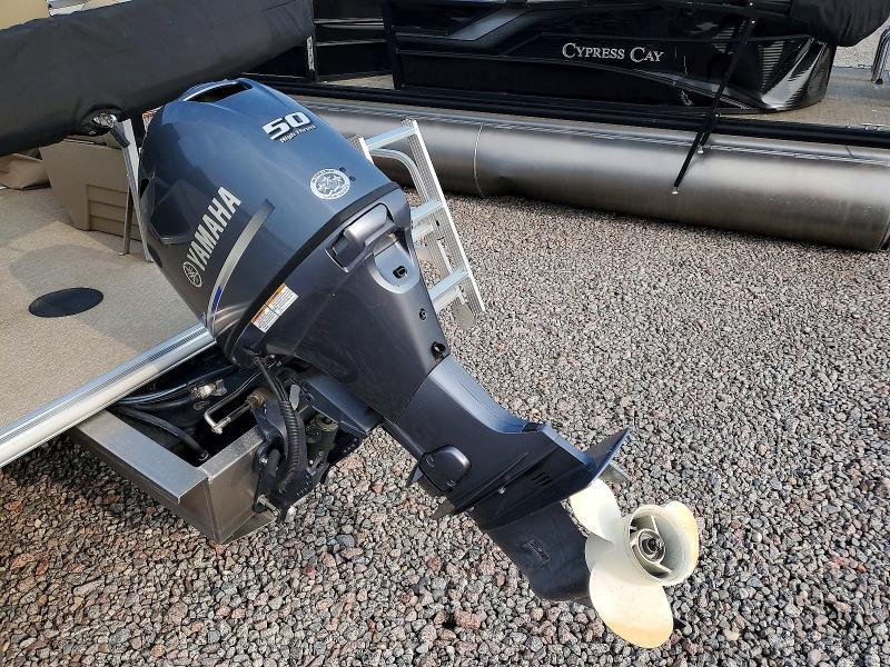 2020 Starcraft LX 18 R-Boat