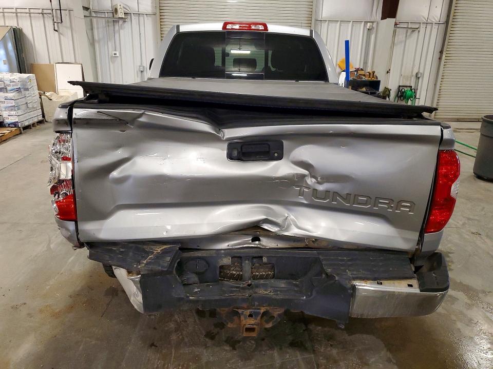 2017 Toyota Tundra SR5