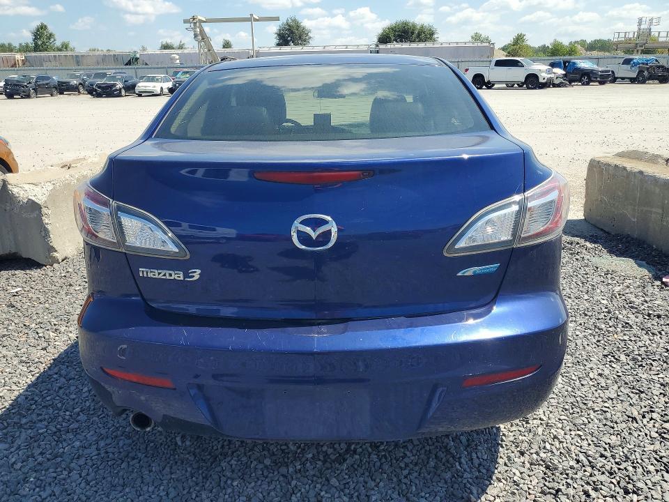 2013 Mazda 3 I