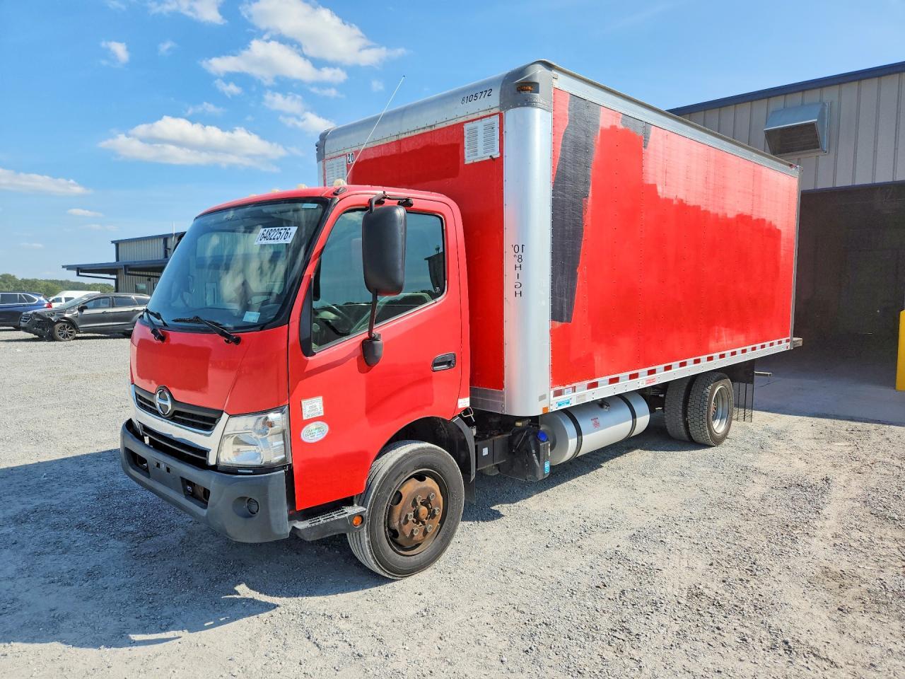 2017 Hino 195 BOX Truck
