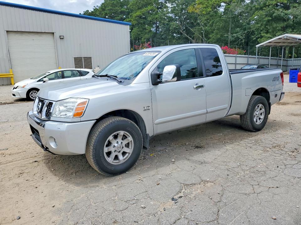 2004 Nissan Titan xe