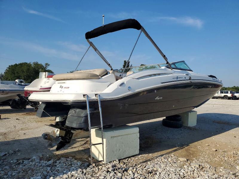 2014 Hurricane/godfrey Marine Sundeck 2600-Boat