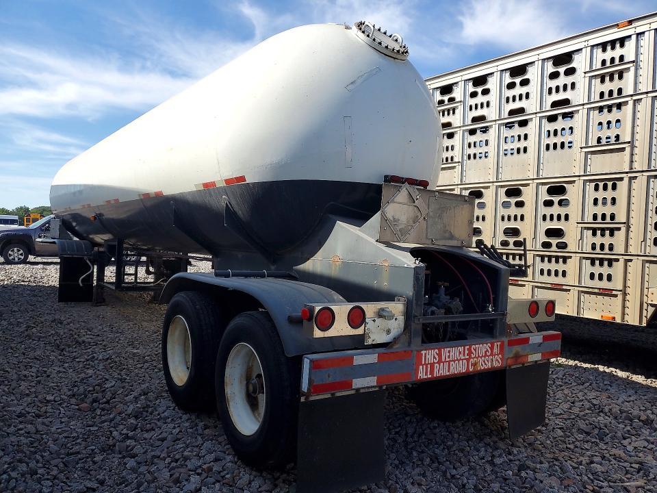 1977 Trinity Trailers 1977 Trinity Tank Trailer