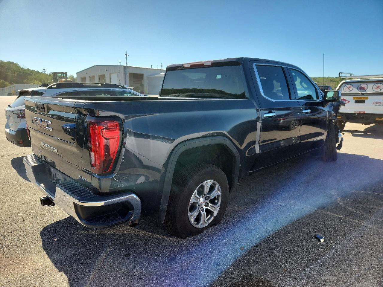 2025 GMC Sierra C1500 SLT