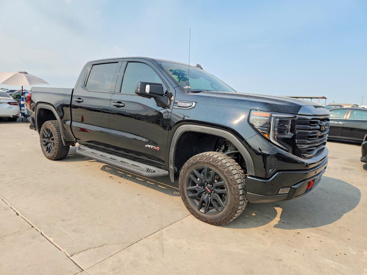 2024 GMC Sierra K1500 AT4