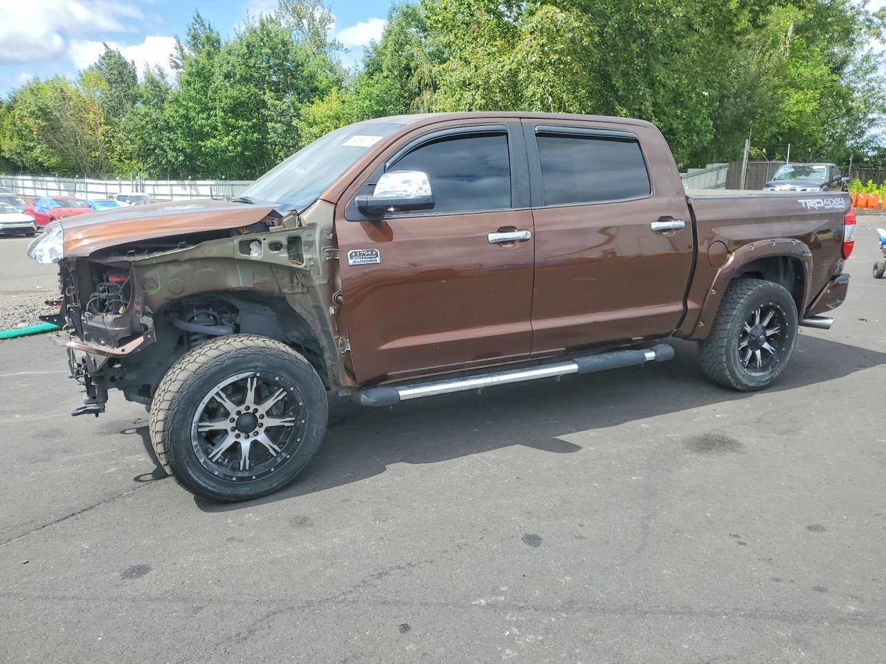 2014 Toyota Tundra Crewmax Platinum