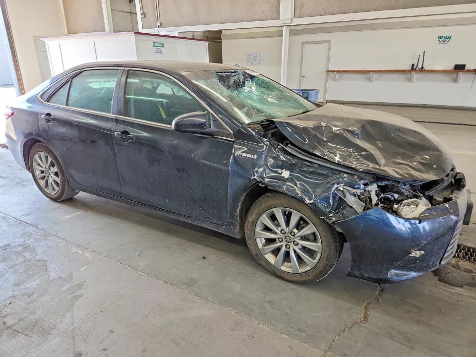 2016 Toyota Camry Hybrid xle