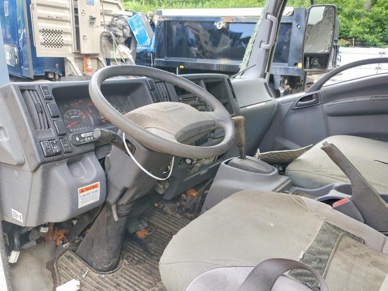 2019 Isuzu NPR HD