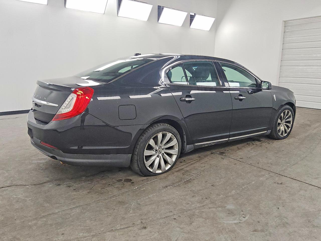 2015 Lincoln MKS