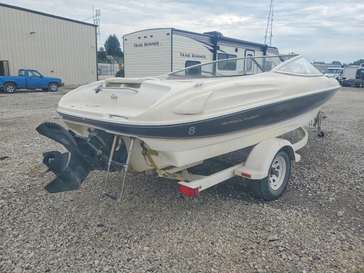 1999 Bayliner Boat-Boat