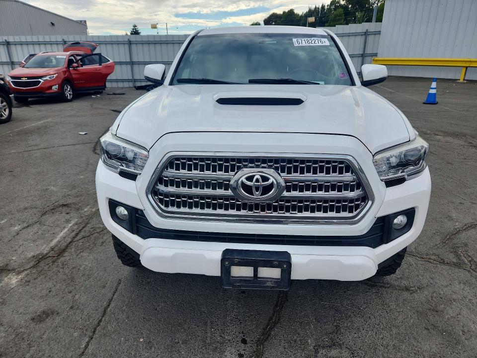 2017 Toyota Tacoma TRD Sport