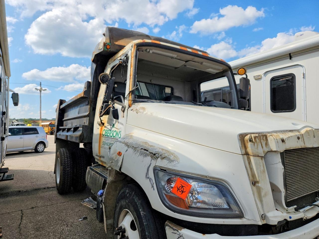 2016 Hino 258/268 Dump Truck