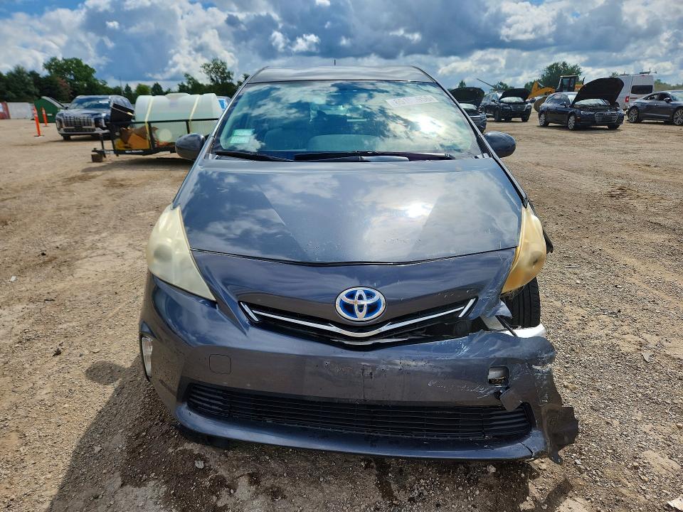 2013 Toyota Prius V Three