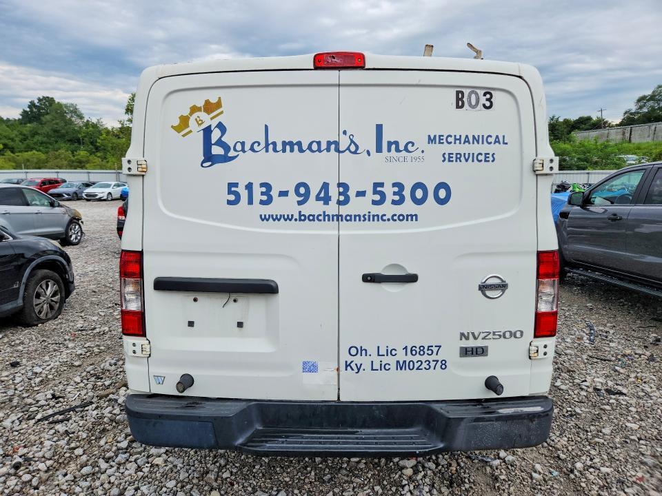 2013 Nissan NV 2500 HD S