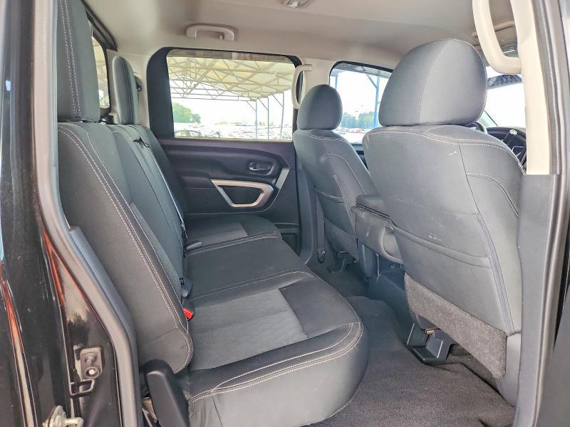 2017 Nissan Titan XD SV